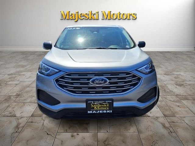 2021 Ford Edge SE