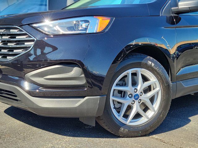 2021 Ford Edge SE