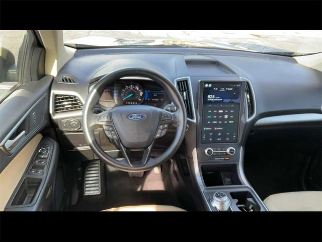 2021 Ford Edge SE