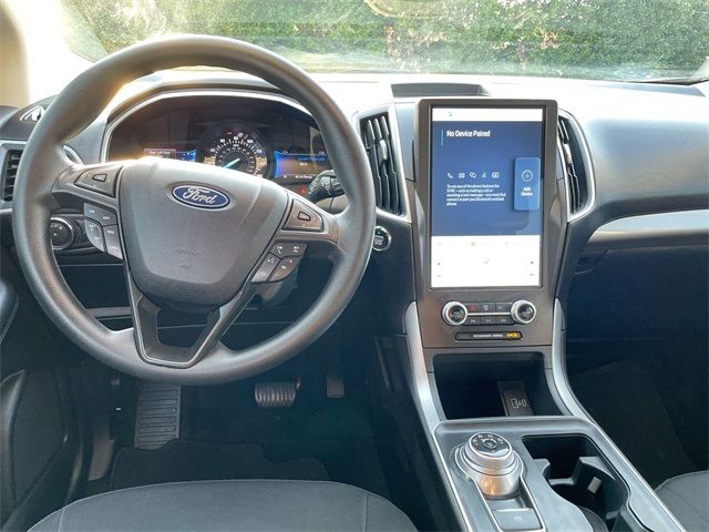 2021 Ford Edge SE