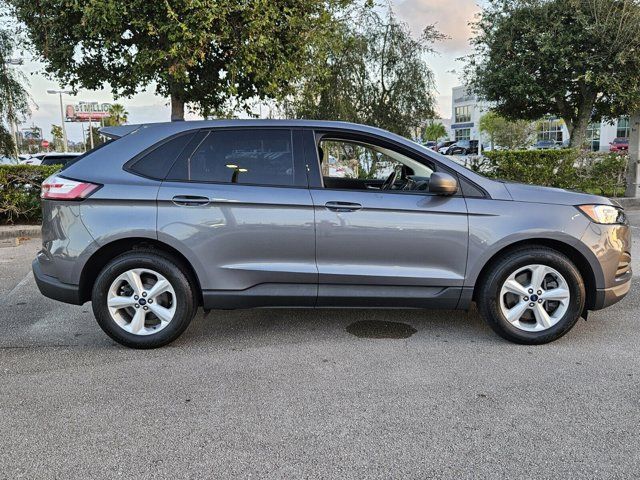 2021 Ford Edge SE