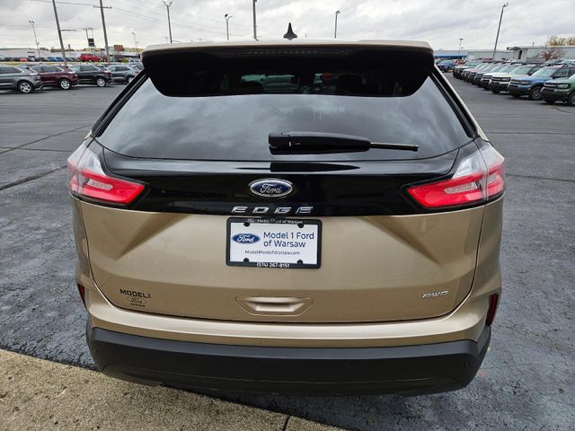 2021 Ford Edge SE