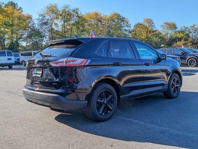 2021 Ford Edge SE