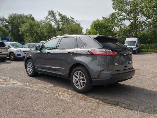 2021 Ford Edge SE