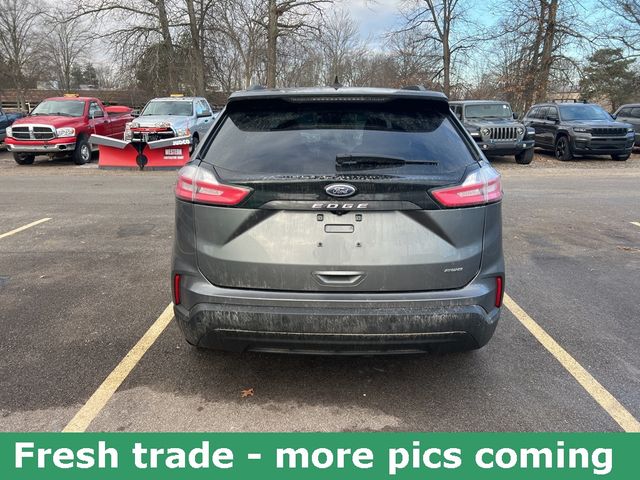 2021 Ford Edge SE