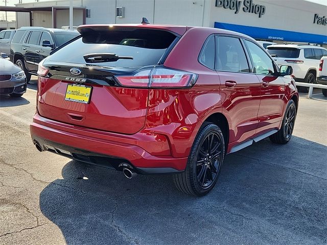 2021 Ford Edge 