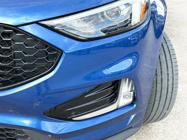 2021 Ford Edge 