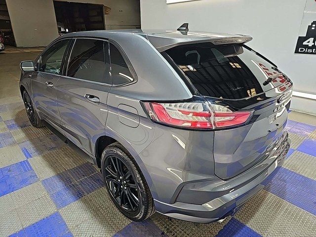 2021 Ford Edge 