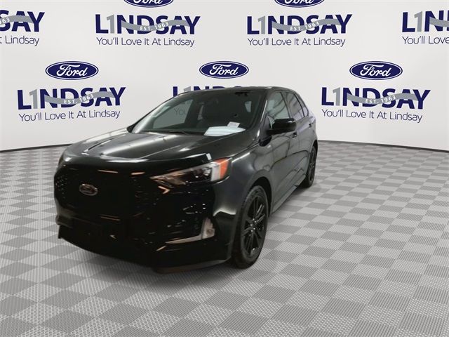 2021 Ford Edge 