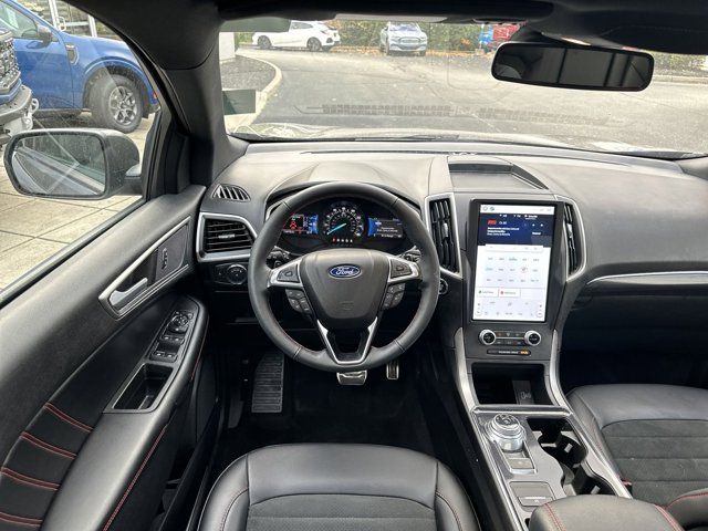 2021 Ford Edge 