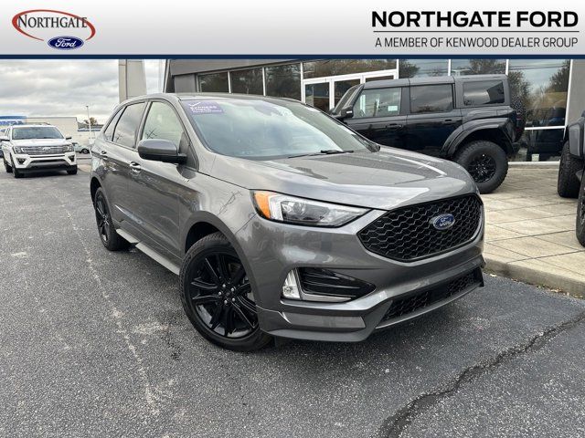 2021 Ford Edge 