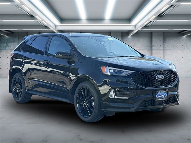 2021 Ford Edge 