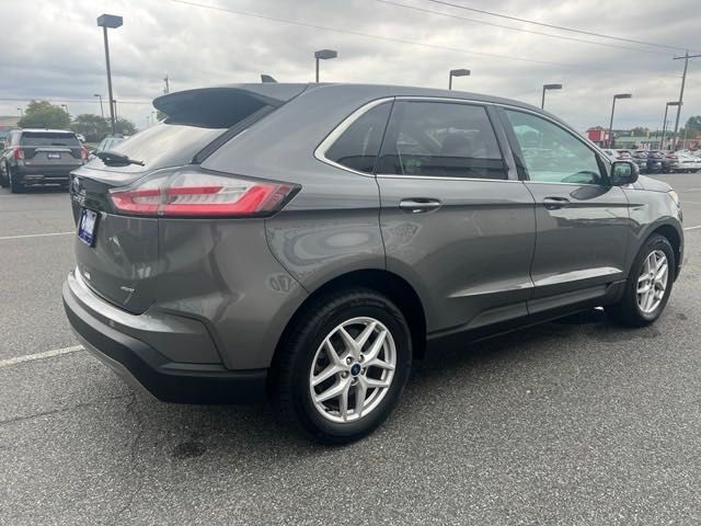 2021 Ford Edge 