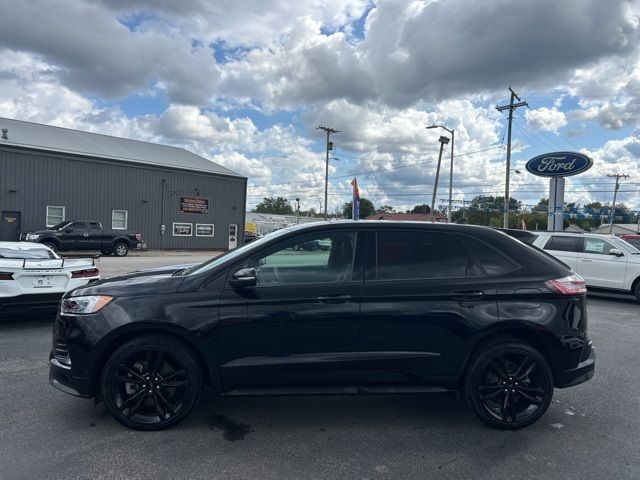 2021 Ford Edge ST