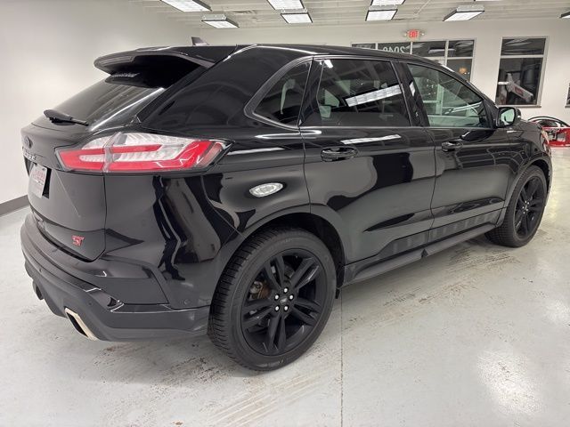 2021 Ford Edge ST