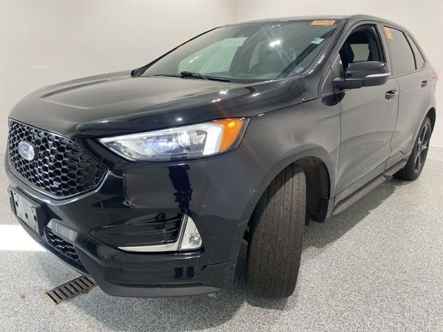 2021 Ford Edge ST