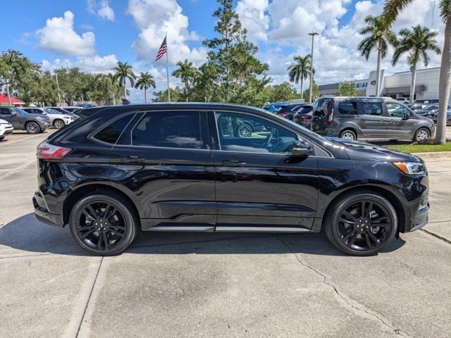 2021 Ford Edge ST