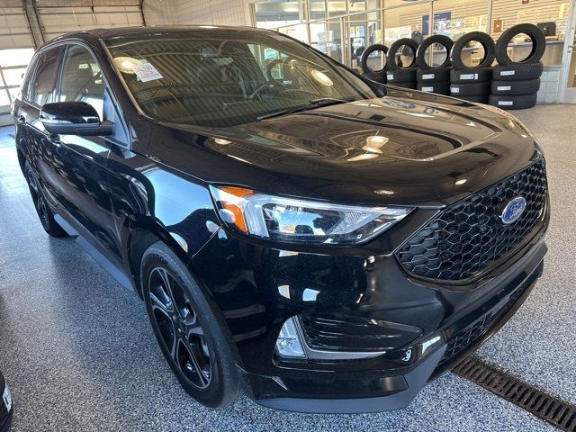 2021 Ford Edge ST