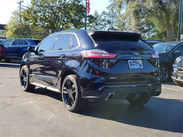 2021 Ford Edge ST