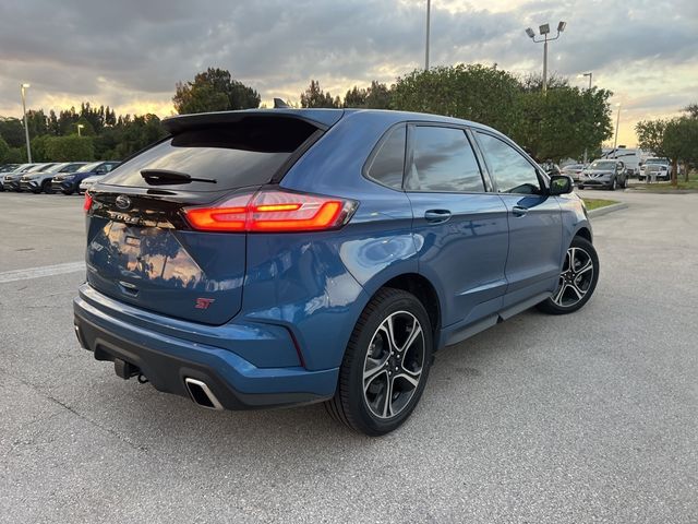 2021 Ford Edge ST