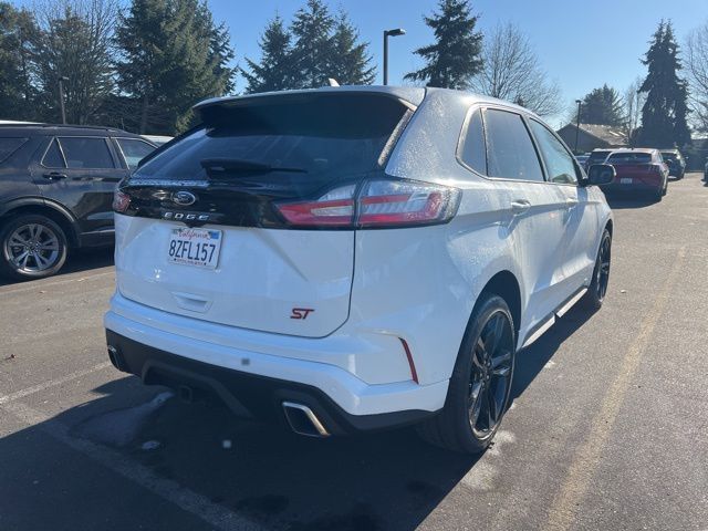 2021 Ford Edge ST