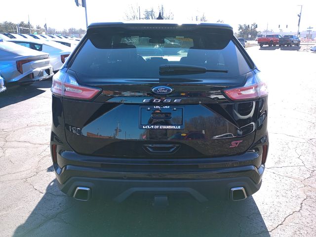 2021 Ford Edge ST