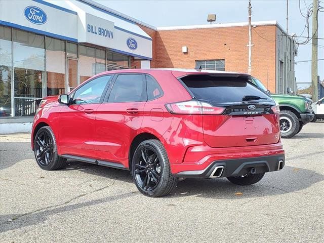 2021 Ford Edge ST