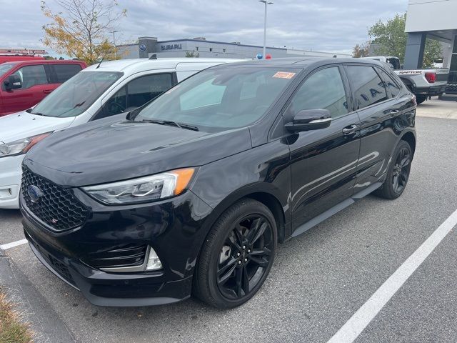 2021 Ford Edge ST