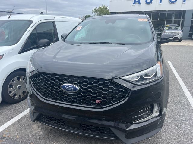 2021 Ford Edge ST