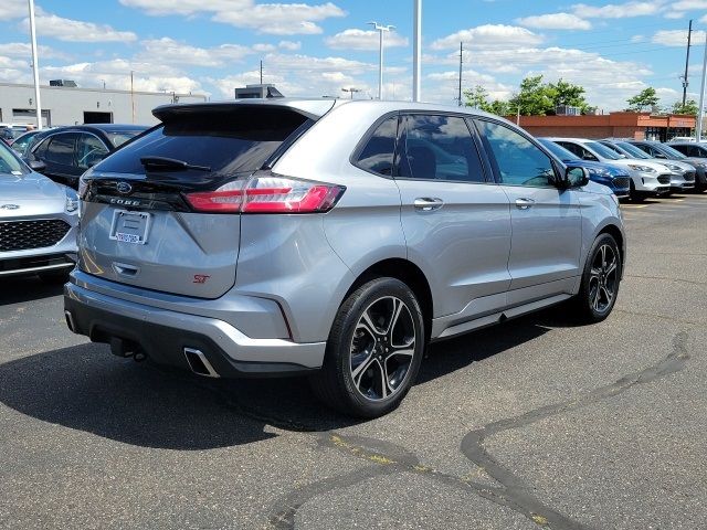 2021 Ford Edge ST