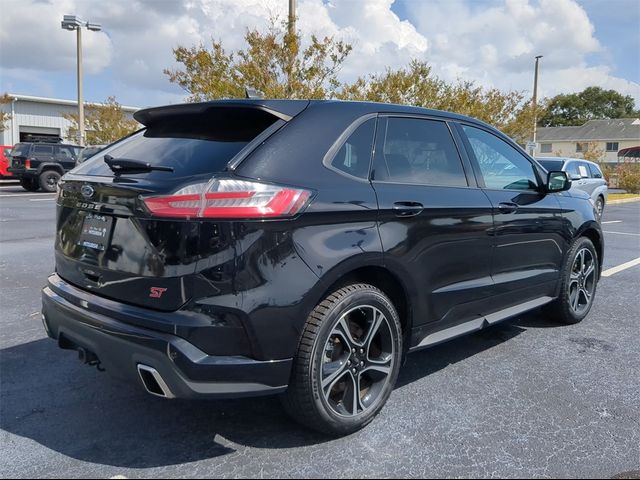 2021 Ford Edge ST