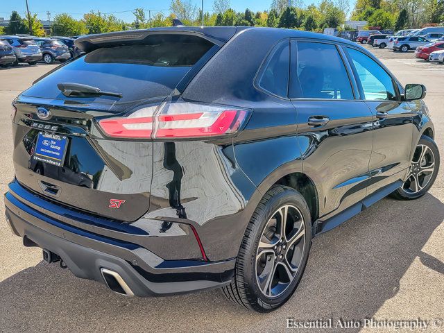 2021 Ford Edge ST