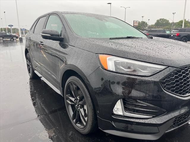 2021 Ford Edge ST