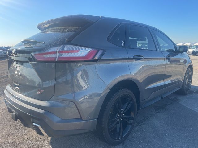 2021 Ford Edge ST