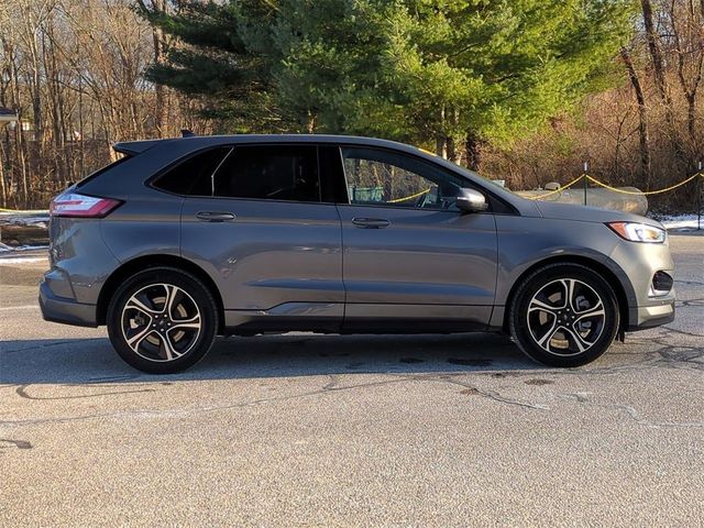 2021 Ford Edge ST