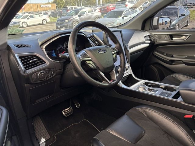 2021 Ford Edge ST