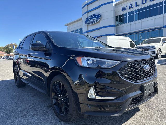 2021 Ford Edge ST Line