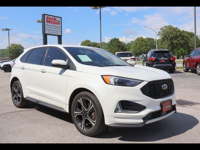 2021 Ford Edge ST