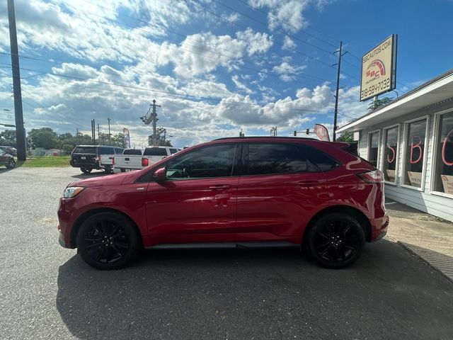 2021 Ford Edge 