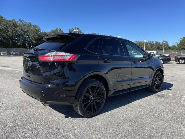 2021 Ford Edge 