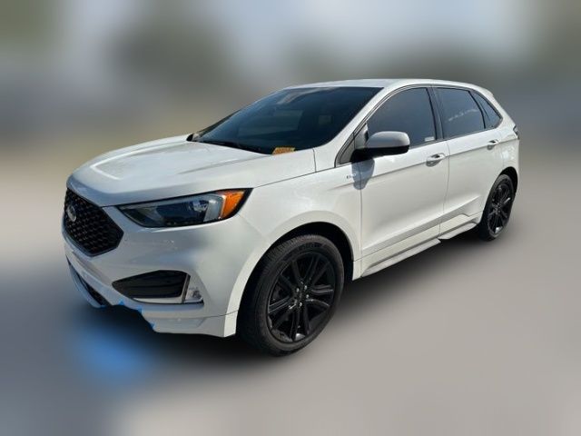 2021 Ford Edge 
