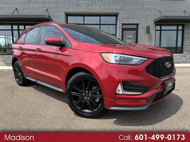 2021 Ford Edge 