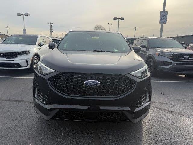 2021 Ford Edge 