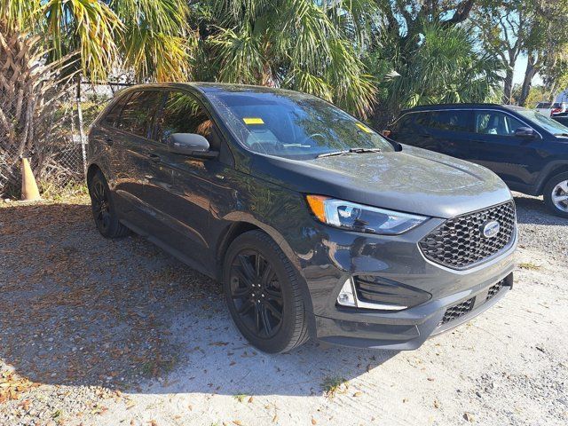 2021 Ford Edge 