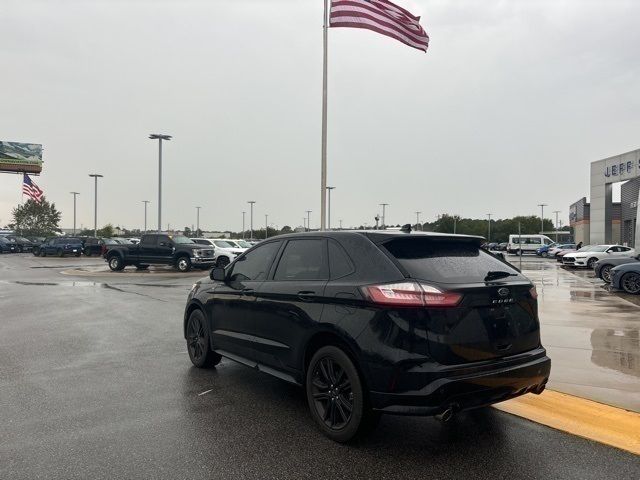 2021 Ford Edge 