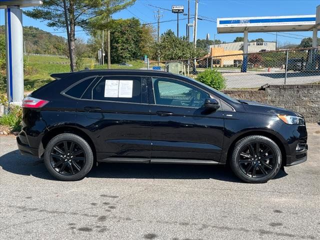 2021 Ford Edge ST Line