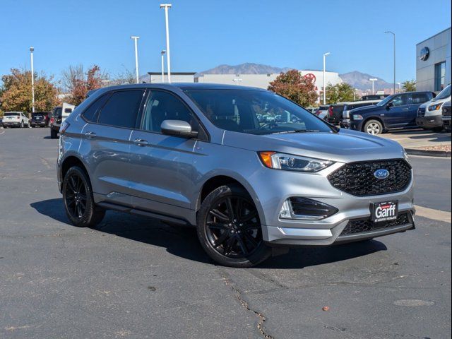 2021 Ford Edge 