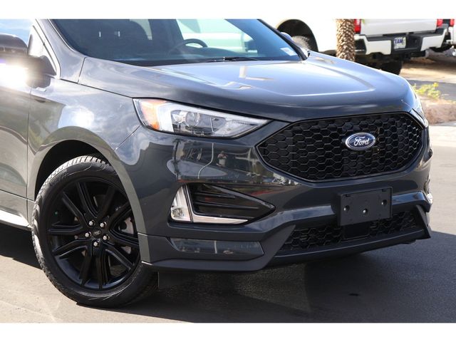 2021 Ford Edge 