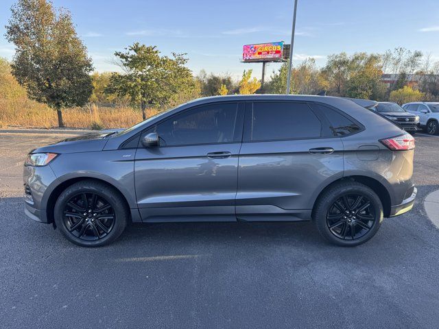 2021 Ford Edge 