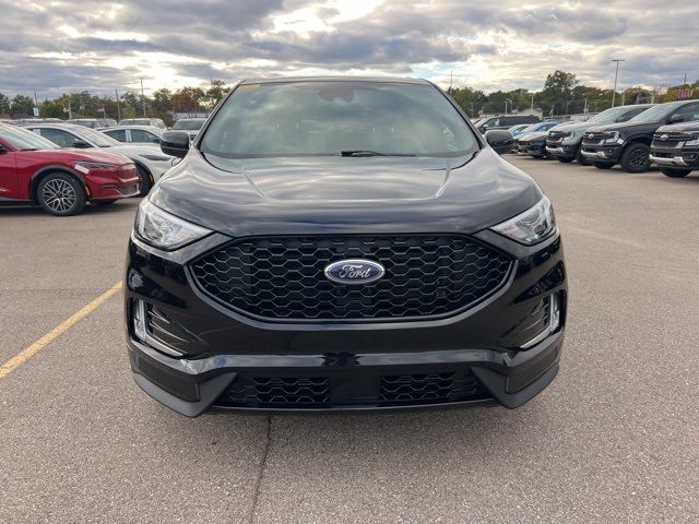 2021 Ford Edge 